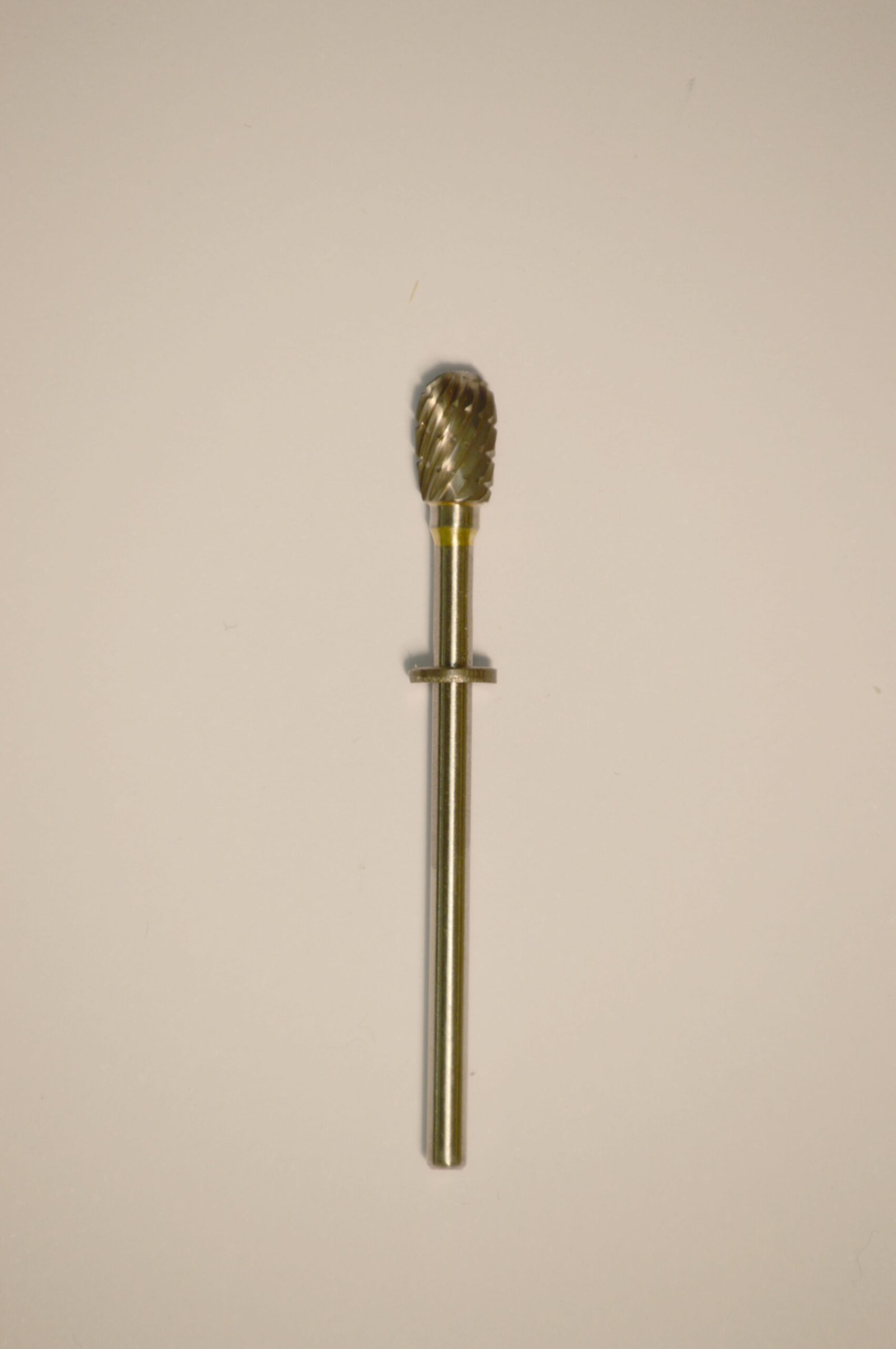 Abbott-Robinson™ Dust Shield Burs 3/32″ Small Egg/Oval (52R) Dual Cut Regular HP Carbide Bur