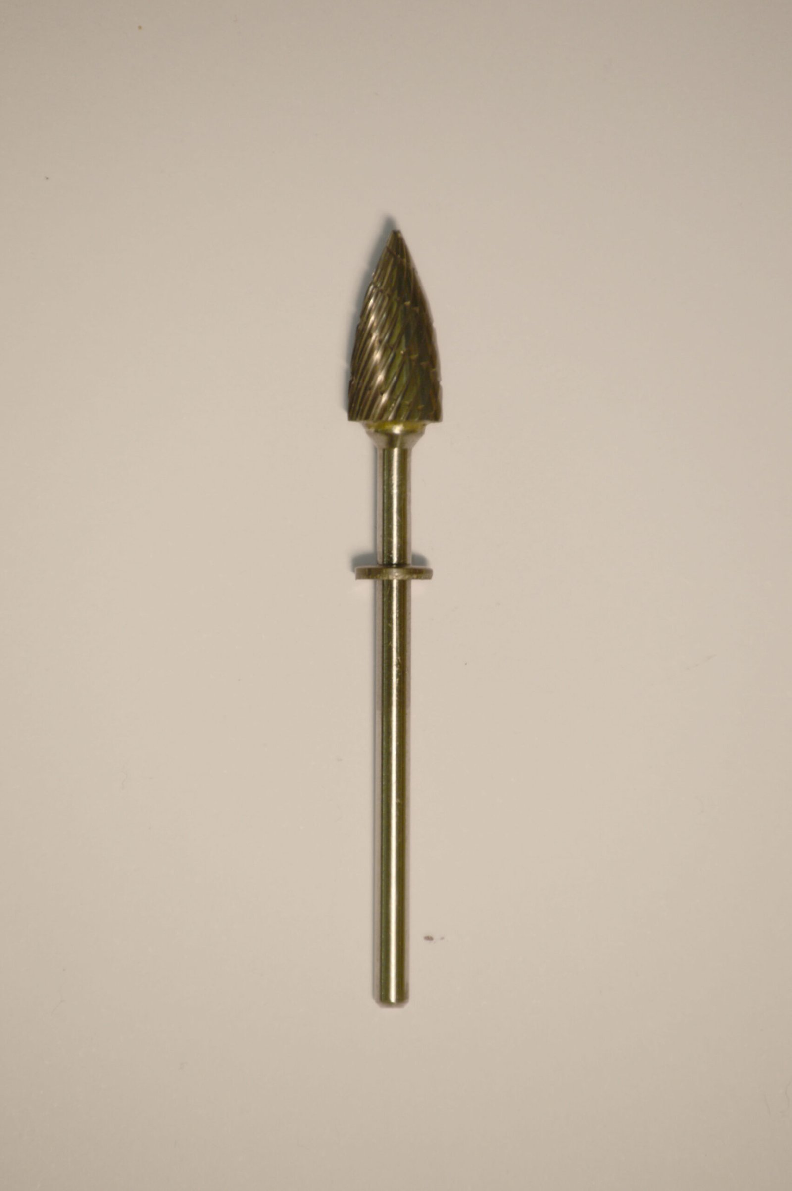 Abbott-Robinson™ Dust Shield Burs 3/32″ Flame (63B) Dual Cut Regular HP Carbide Bur