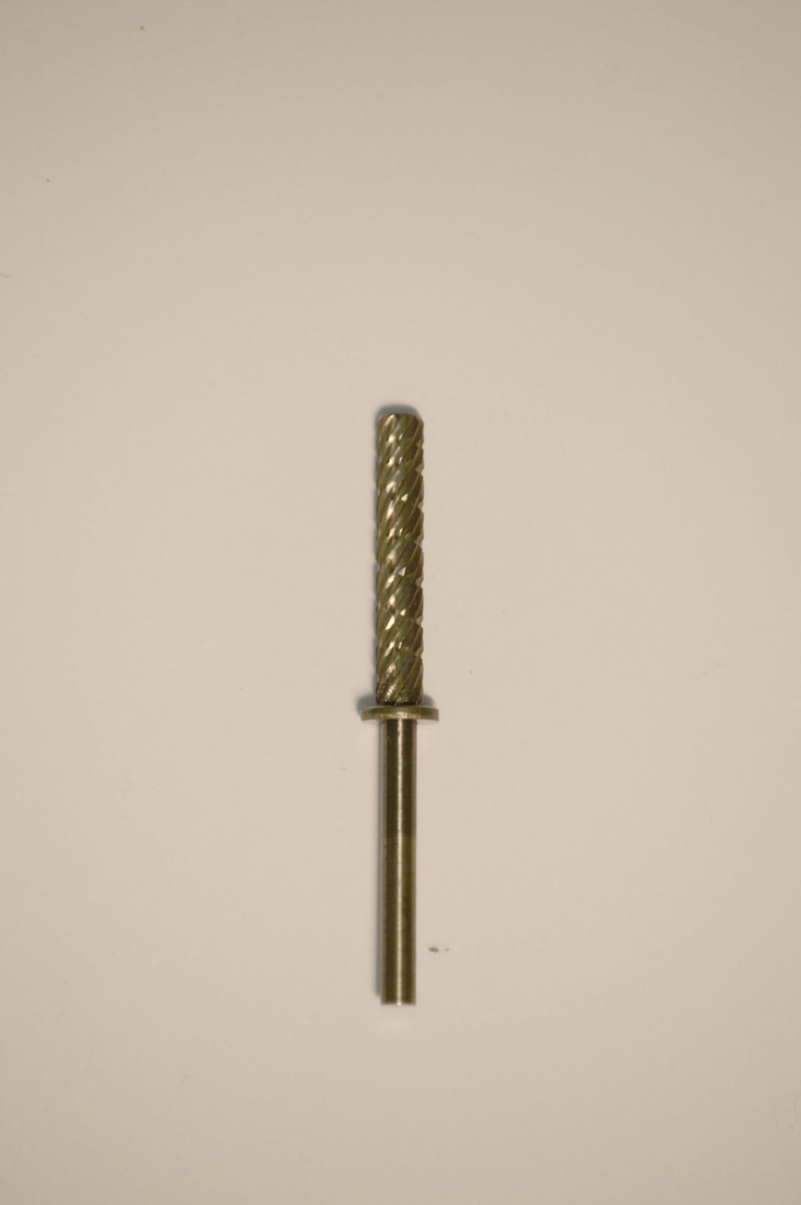 Abbott-Robinson™ Dust Shield Burs 3/32″ Small Cylinder (44C) Dual Cut Regular HP Carbide Bur