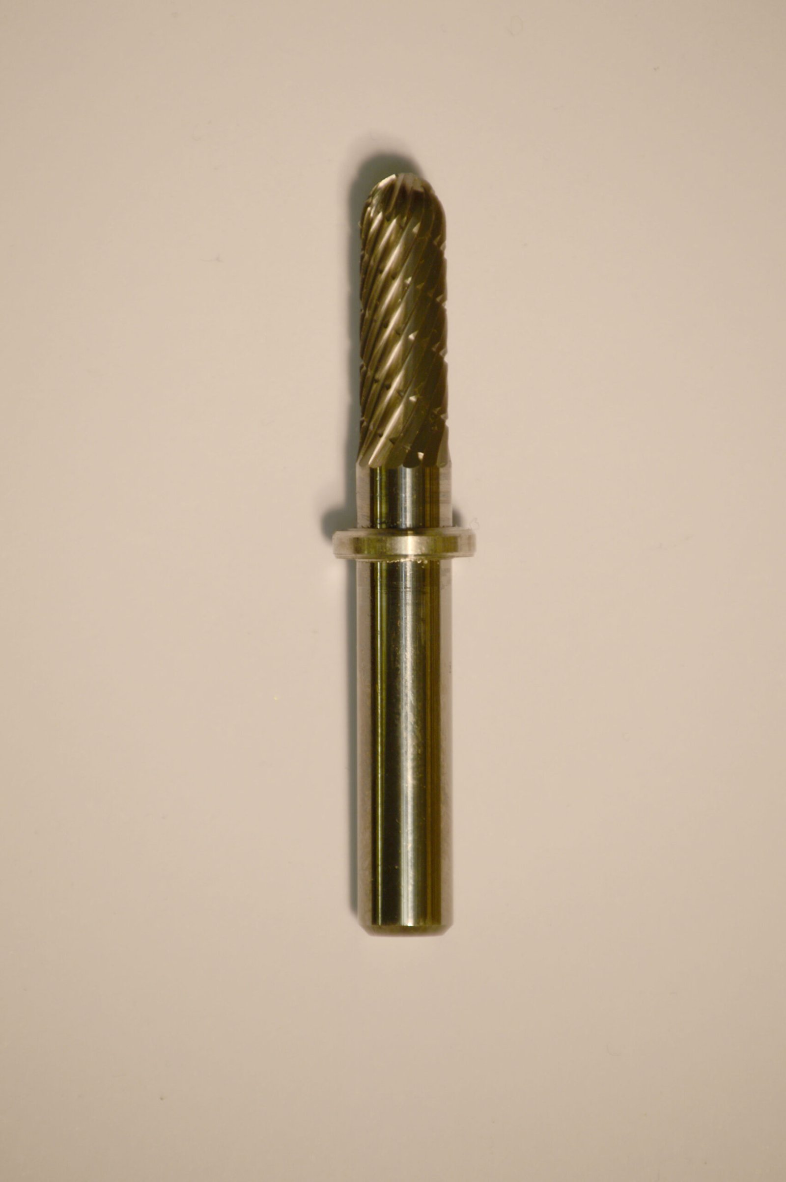 Abbott-Robinson™ Dust Shield Burs 1/4″ Shank, 1/4″ Head Lathe Burs  1/4" Barrel Dual Cut Regular HP Carbide Bur