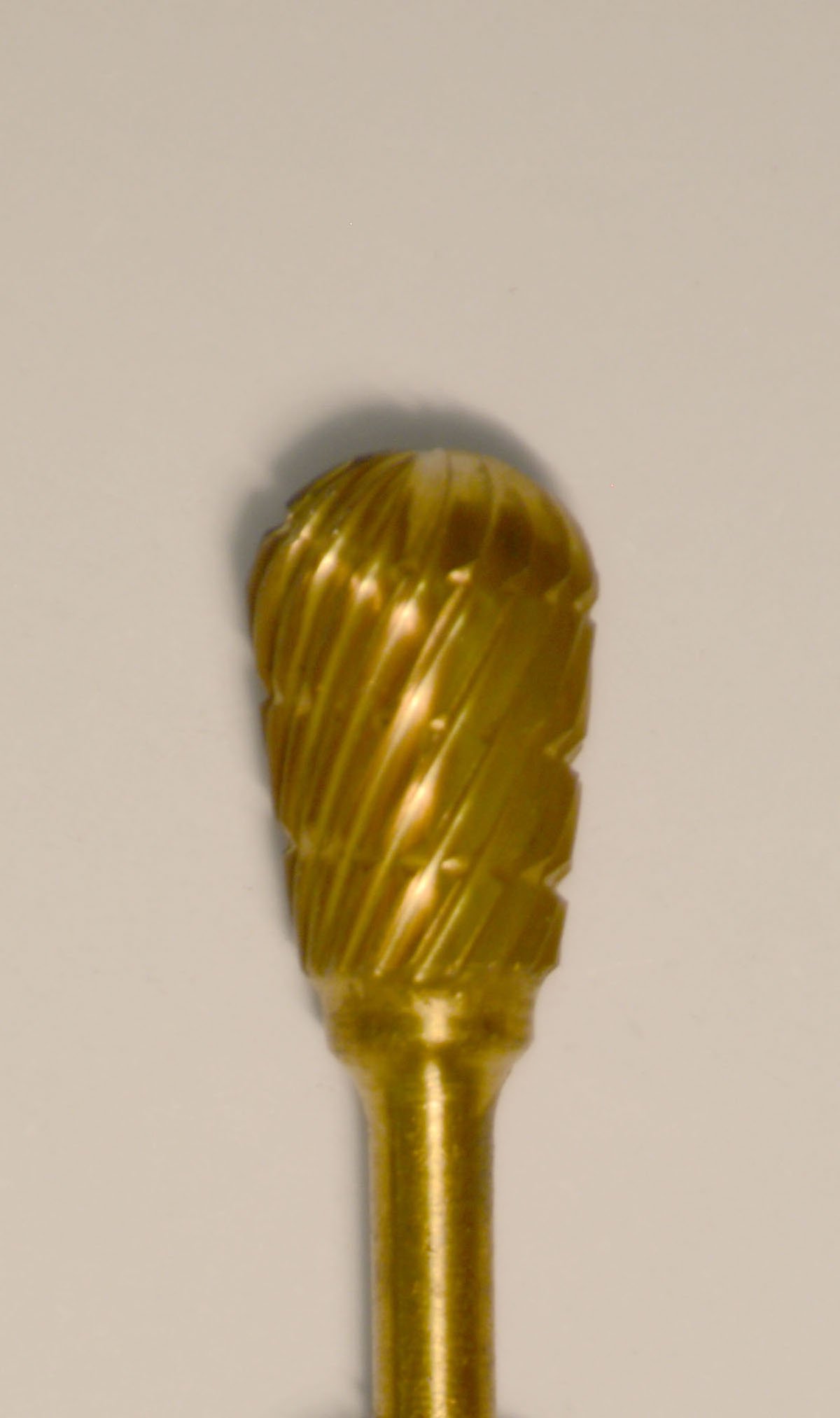 Buffalo Dental Gold Cap Lab Burs, 3/32″ Shank Pear (53A) TNT-Coated Dual Cut Regular HP Carbide Bur