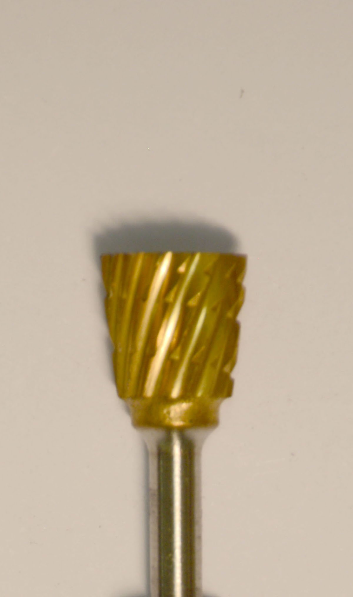 Buffalo Dental Gold Cap Lab Burs, 3/32″ Shank Inverted Cone (73C) TNT-Coated Dual Cut Regular HP Carbide Bur