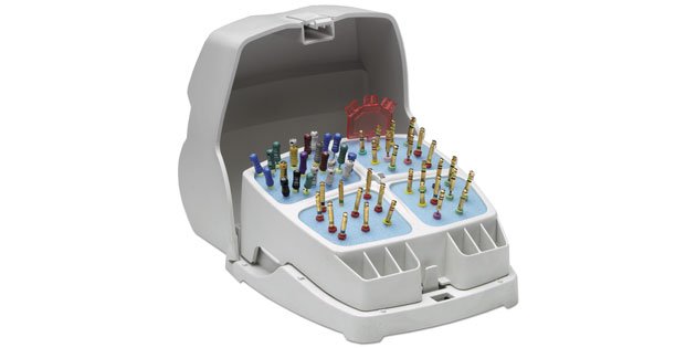 Jordco EndoRing FileCaddy kit: 1 FileCaddy assembly, 12 foam inserts (6 blue, 6 yellow).