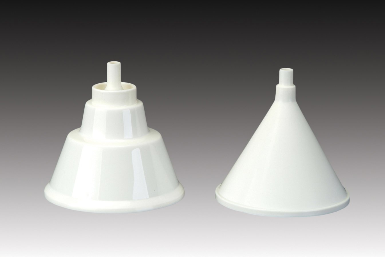 PLASDENT DRY ORAL CUP: AUTOCLAVABLE TO 250 DEGREES F, WHITE