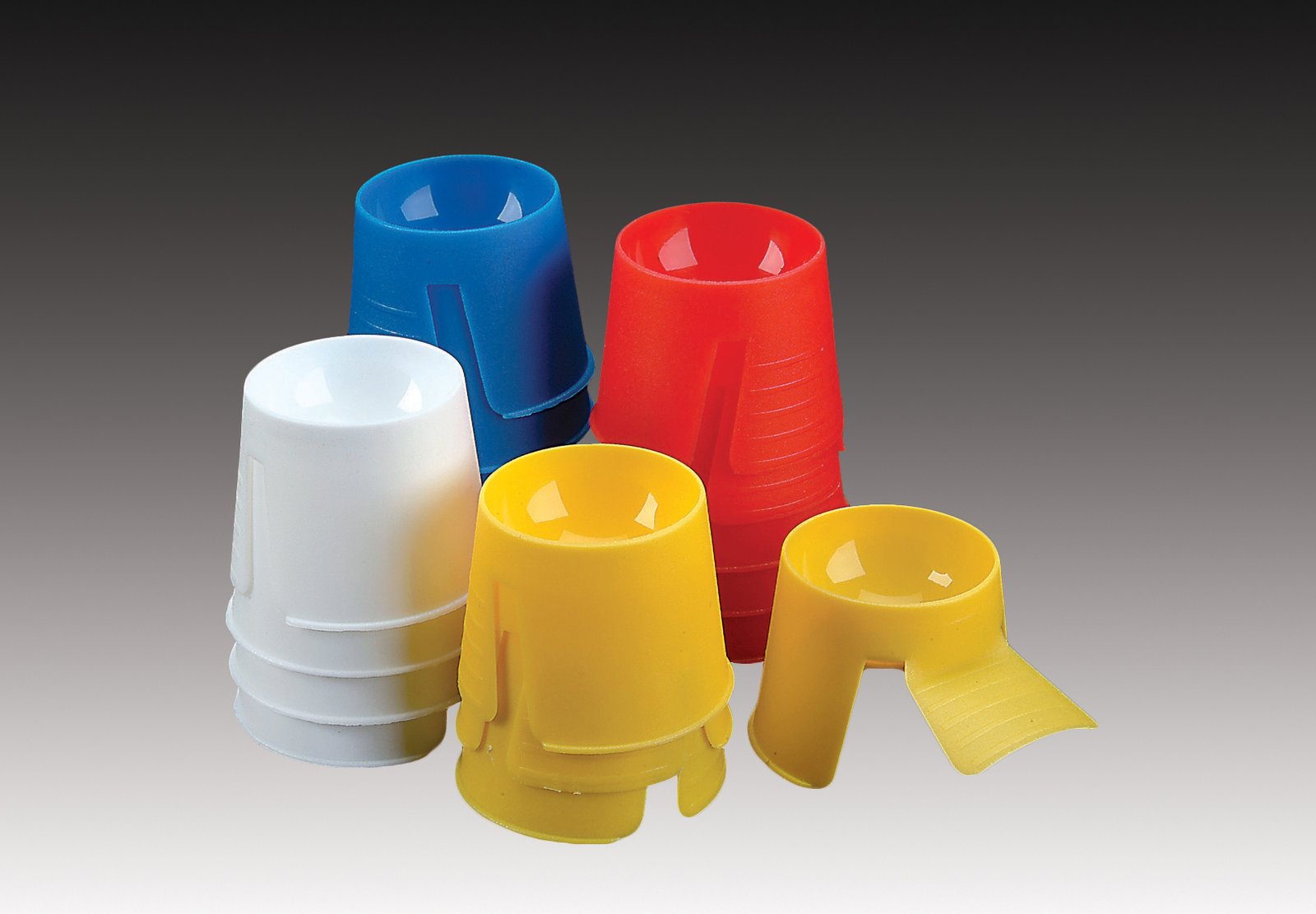 Plasdent DAPDISH DENTAL DAPPEN DISHES - Assorted Colors in White, Blue, Yellow & Red (200pcs/box)