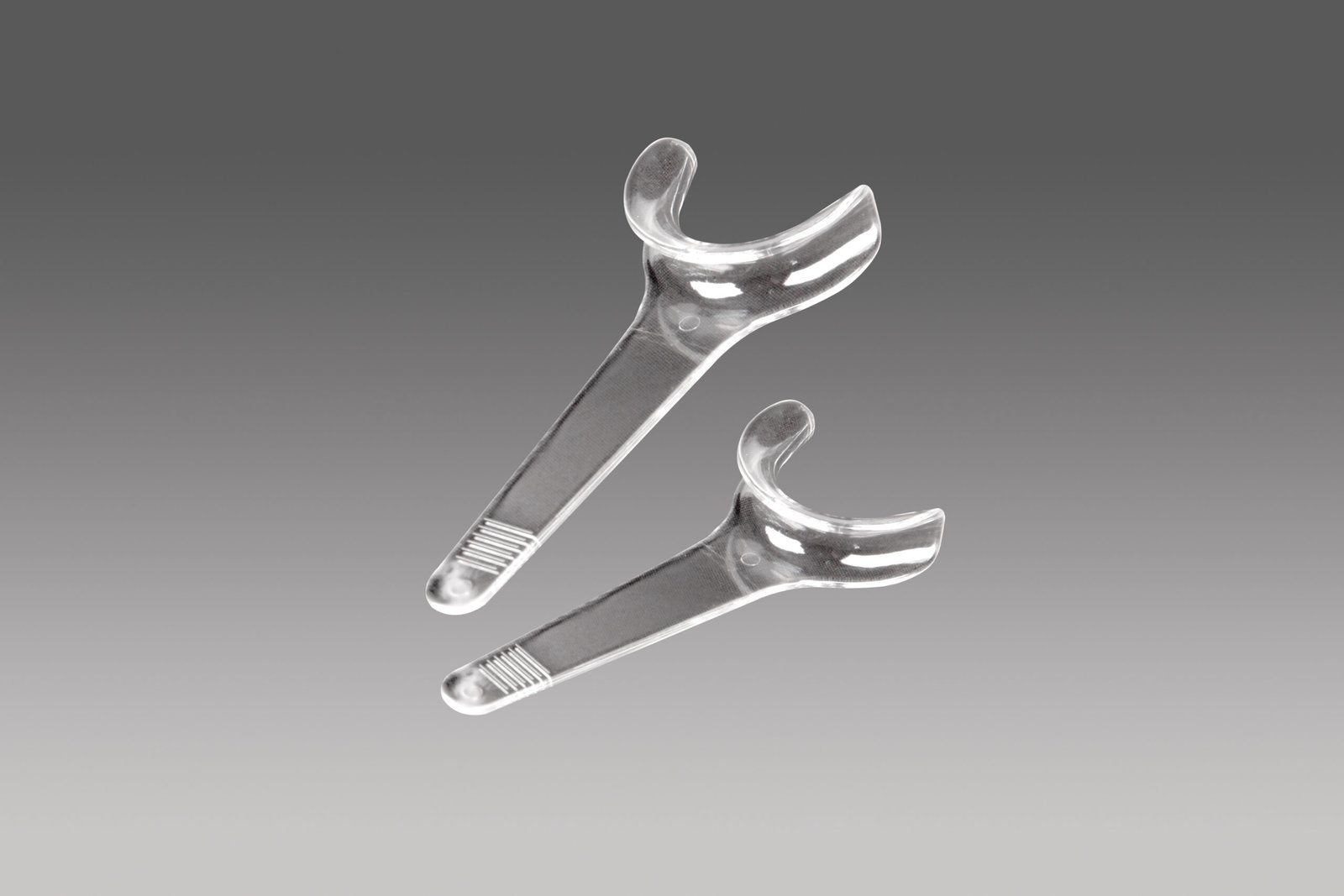 Plasdent Extand Handhold Cheek Retractors- Autoclavable to 275 - Adult, Clear (2pcs/box)