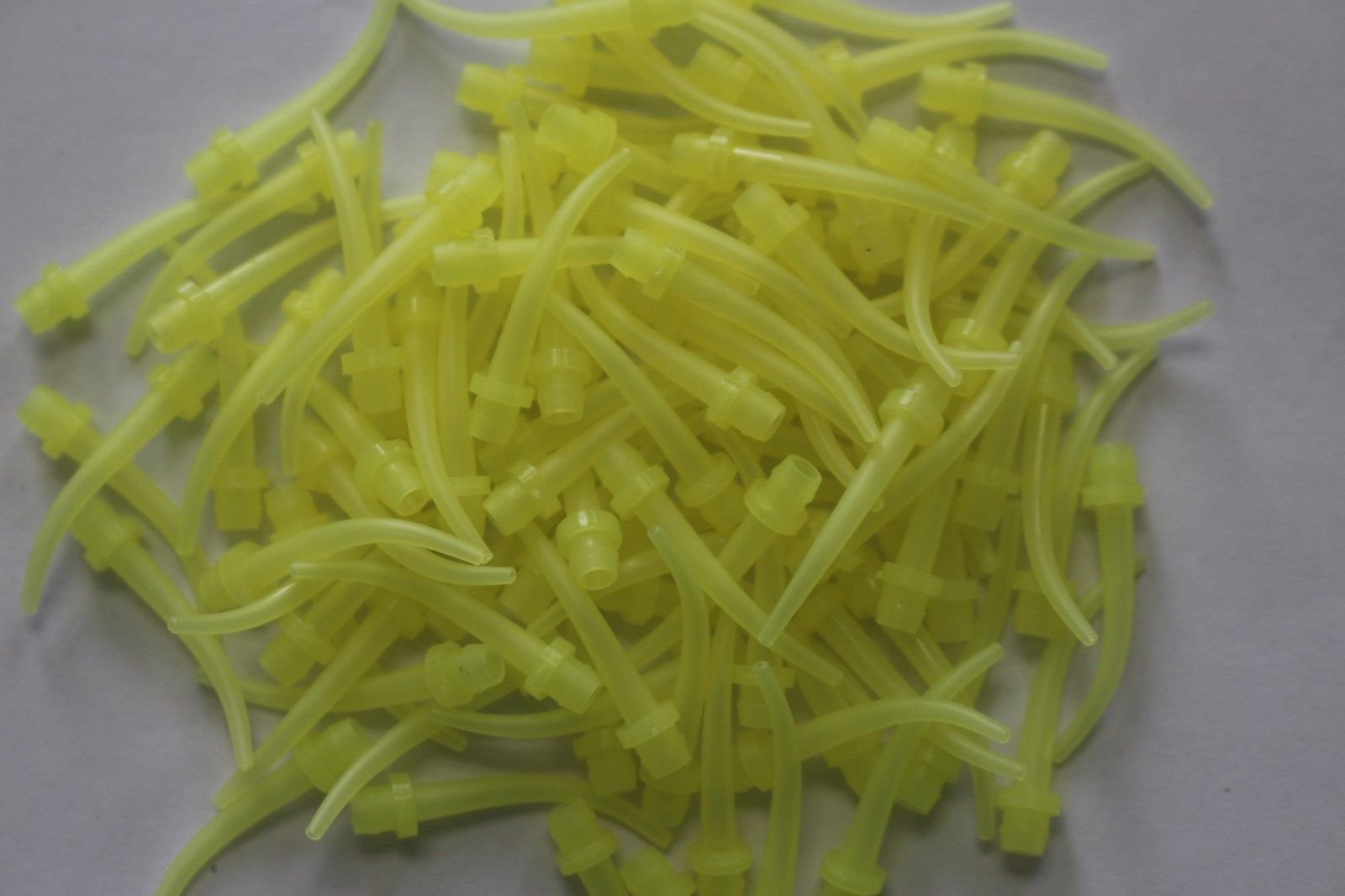 TMG Woodpecker Universal Intra oral Syringe Tips Yellow 500pcs